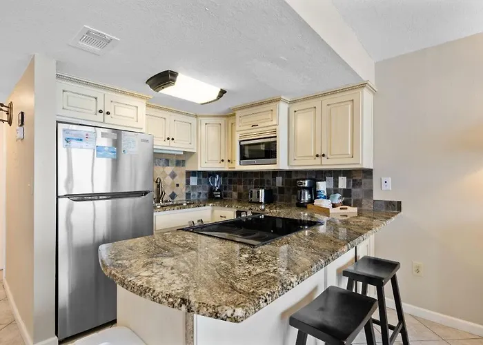 Island Winds West 675 By Youngs Suncoast Apartment *