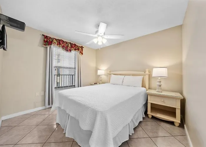 Island Winds West 675 By Youngs Suncoast Apartment