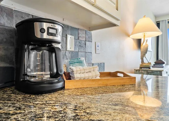 Apartment Island Winds West 675 By Youngs Suncoast Gulf Shores