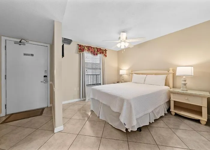 Apartment Island Winds West 675 By Youngs Suncoast Gulf Shores