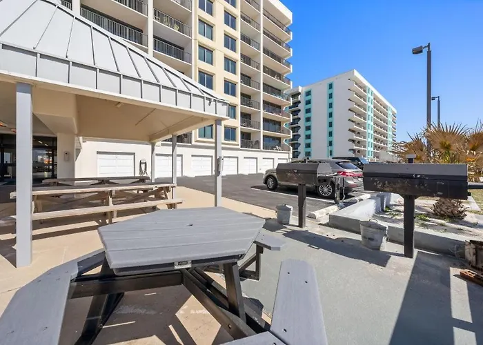 Island Winds West 675 By Youngs Suncoast *
